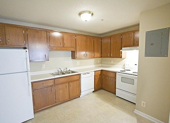 3rd image of 2833 Cobalt Dr Unit 1B