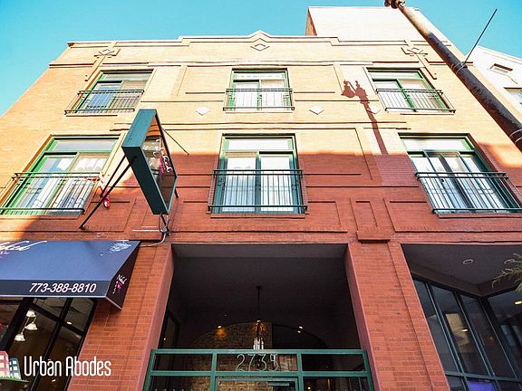 2nd image of 2735 N Lincoln Ave #Ua2n