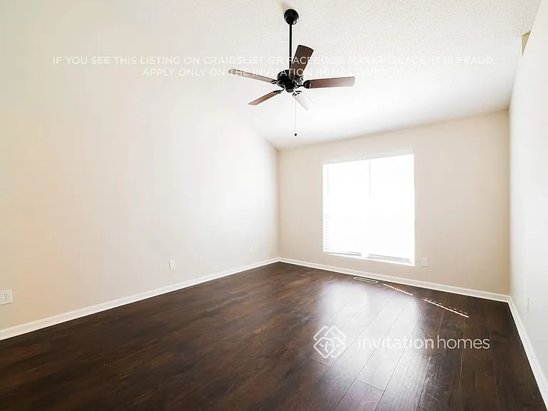 4350 Yellow Rose Dr — Photo 9
