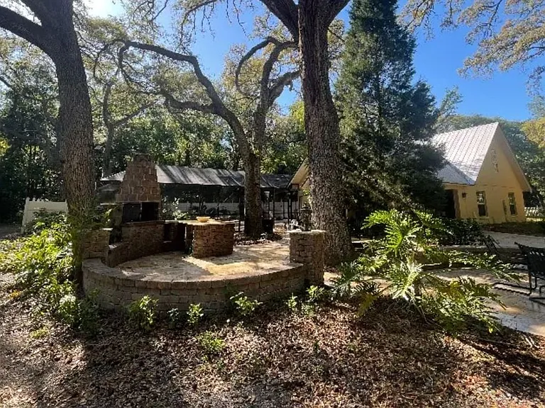 18816 Cimbora Dr — Photo 11