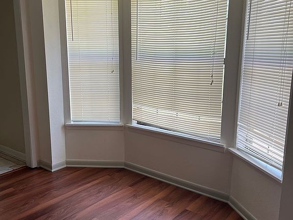 5th image of 142 Janice Ln