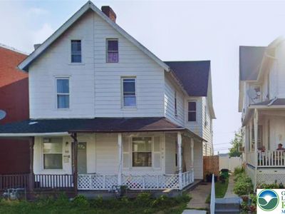 909 N 6th St, Allentown, PA, 18102