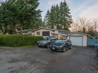 11084 148th St, Surrey, BC V3R3Y8