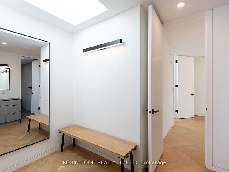 60 Jones Ave — Photo 32