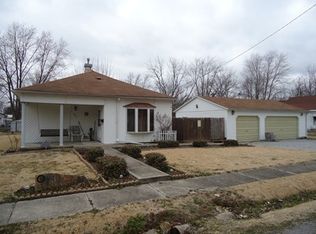 507 N Van Buren St, West Frankfort, IL 62896