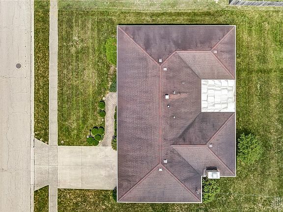 2nd image of 6432 Woodville Dr
