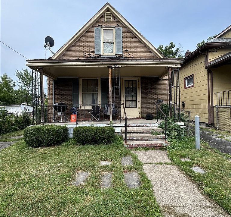 1st image of 52 Marigold Ave