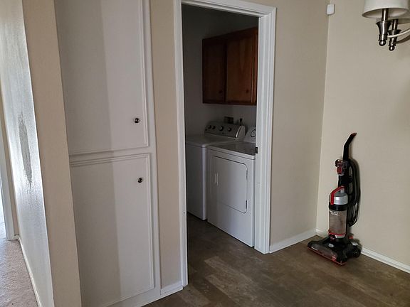 5th image of 4803 Meadowood Dr