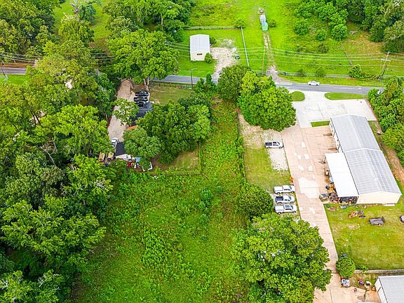 4th image of 3414 Powell Rd