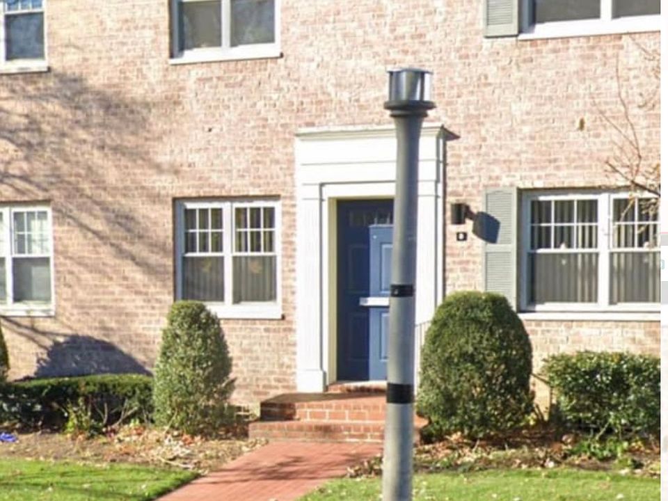 2nd image of 8 N Lewis Pl