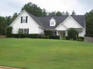 180 Chestnut Dr, Covington, GA 30016