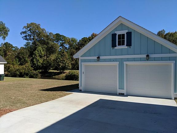 3rd image of 3430 Acorn Drop Ln