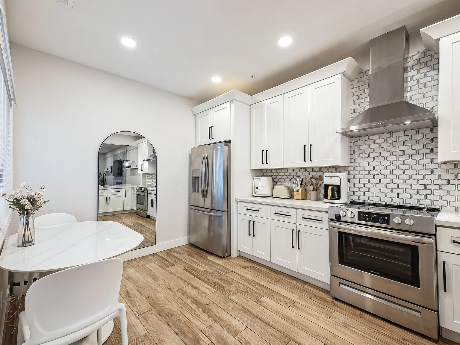 847 Dusty Rose Dr — Photo 4