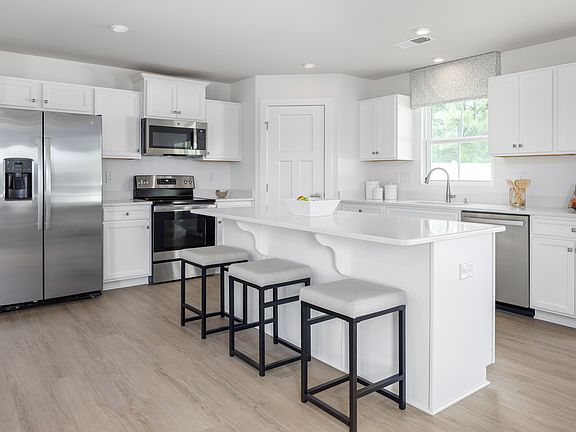 Eden Cay w Full Basement