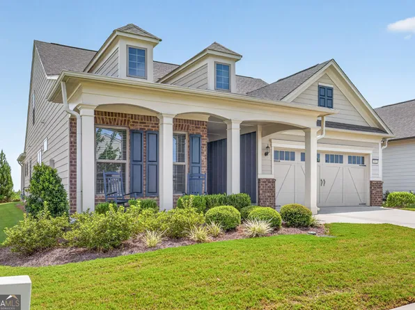 5051 Adler Ct, Hoschton, GA 30548