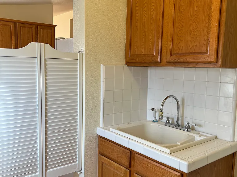 1262 Sorrel Dr — Photo 8