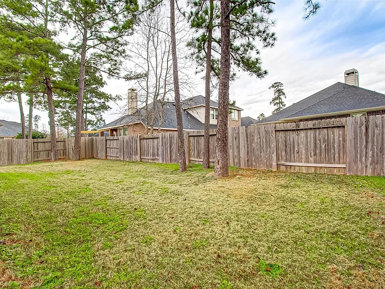 8219 Peppervine Ct — Photo 44