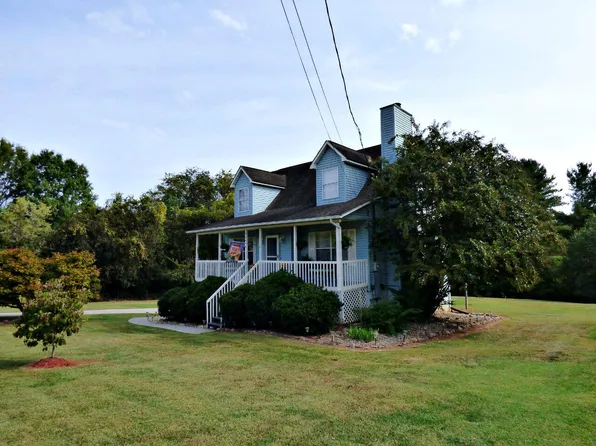 936 Chris Rd, Strawberry Plains, TN 37871