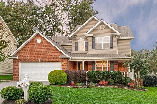 1st image of 713 Briar Way