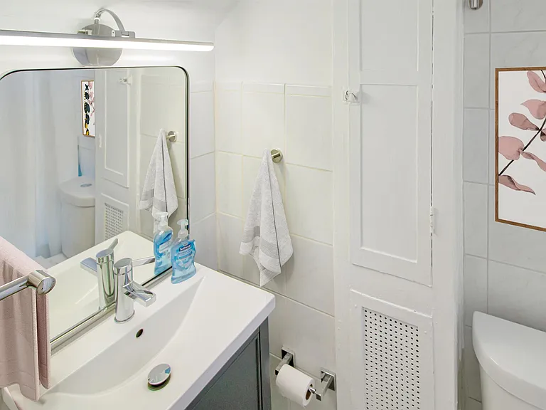176 Harrison Ave #1 — Photo 5