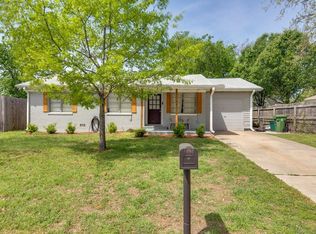 321 Anderson Dr, Hurst, TX 76053