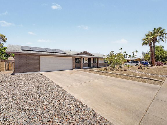 3rd image of 3910 E Shangri La Rd