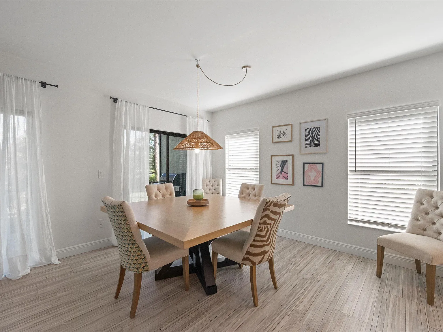 3 bed, 3.5 bath, 1760 sqft, $4,500 — Photo 4