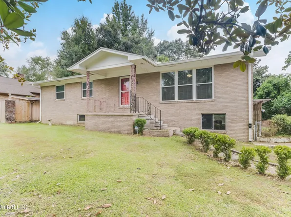 15305 Northwood Dr, Gulfport, MS 39503