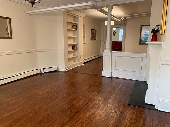 3rd image of 114 Summit Ave APT 1