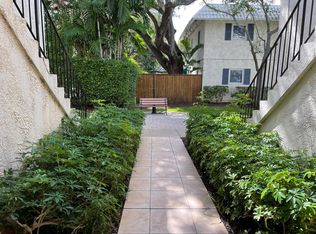 8609 SW 68th Ct APT 6, Pinecrest, FL 33156