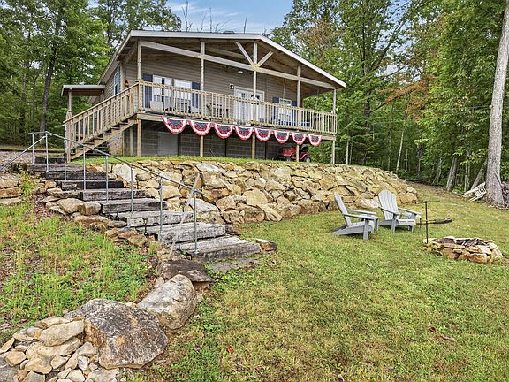 3rd image of 236 Circle Rd