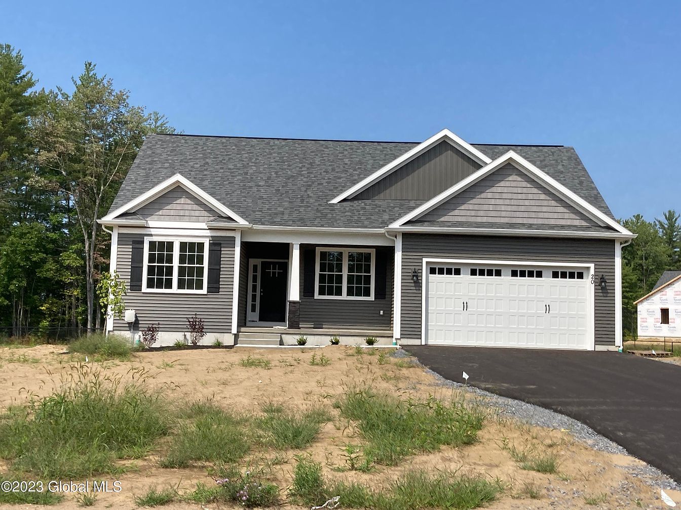 1st image of 8 Huntington Way