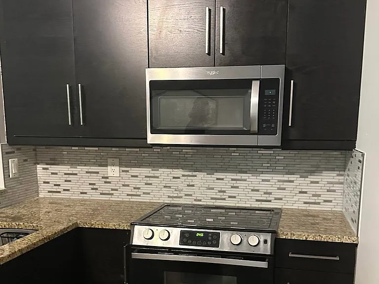 New Glass Mosaic Tile in Kitchen!