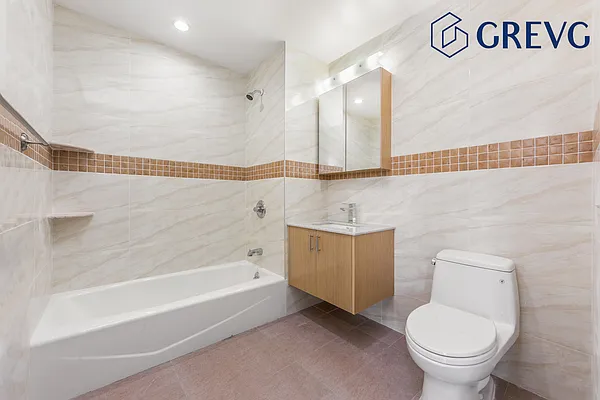 Sold by Global Real Estate Ventures Group LLC | media 11