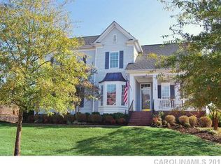 1139 Hunters Run Dr, Tega Cay, SC 29708