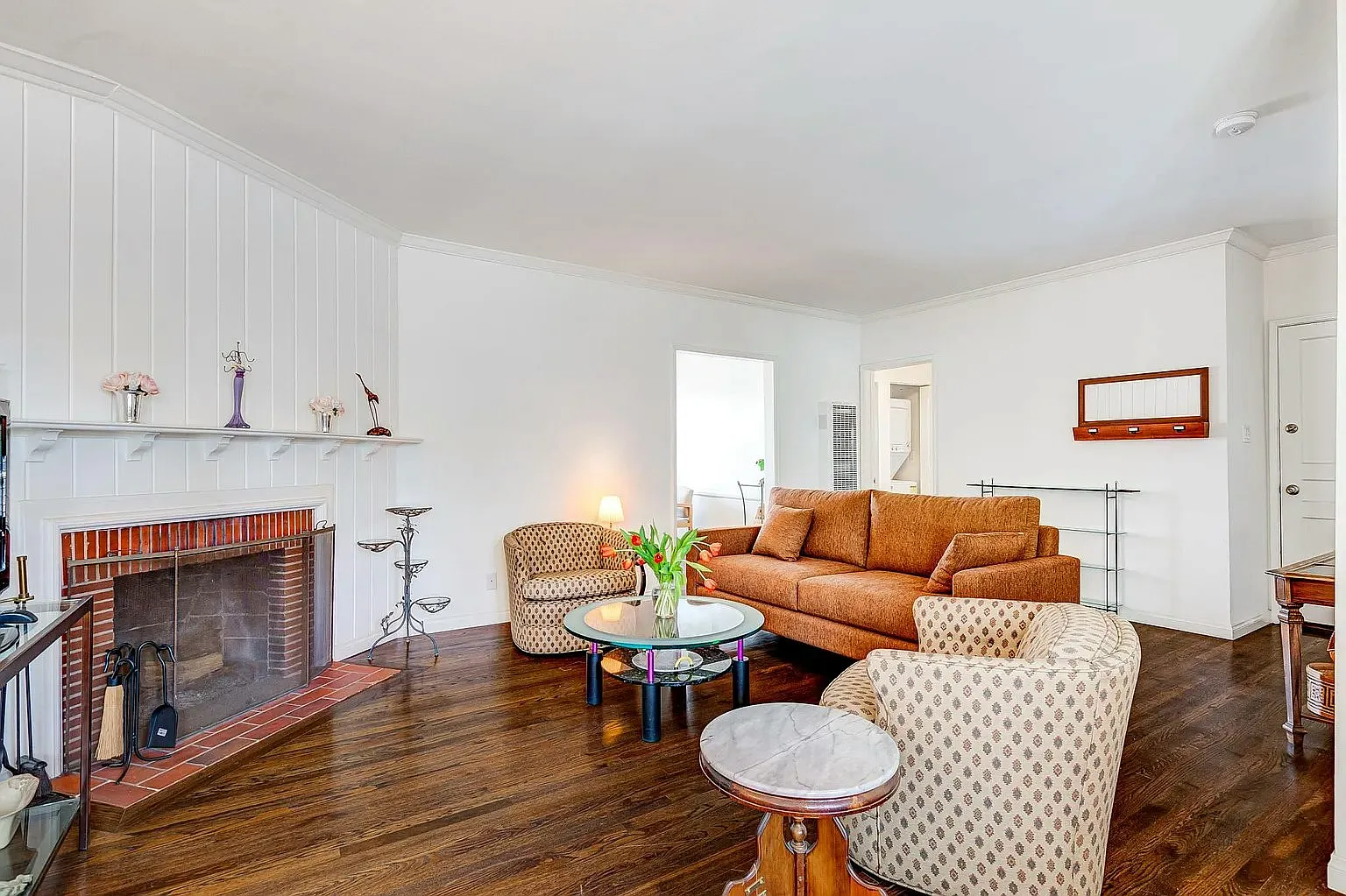 1254 Devon Avenue, Unit 1254 — Photo 4