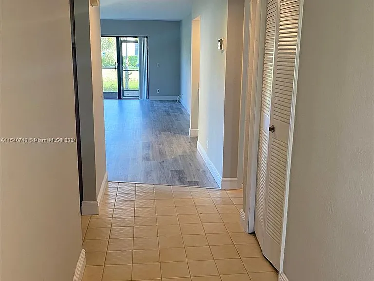 389 Lakeview Dr #101 — Photo 33