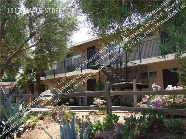 1317 S Maple St, Escondido, CA 92025