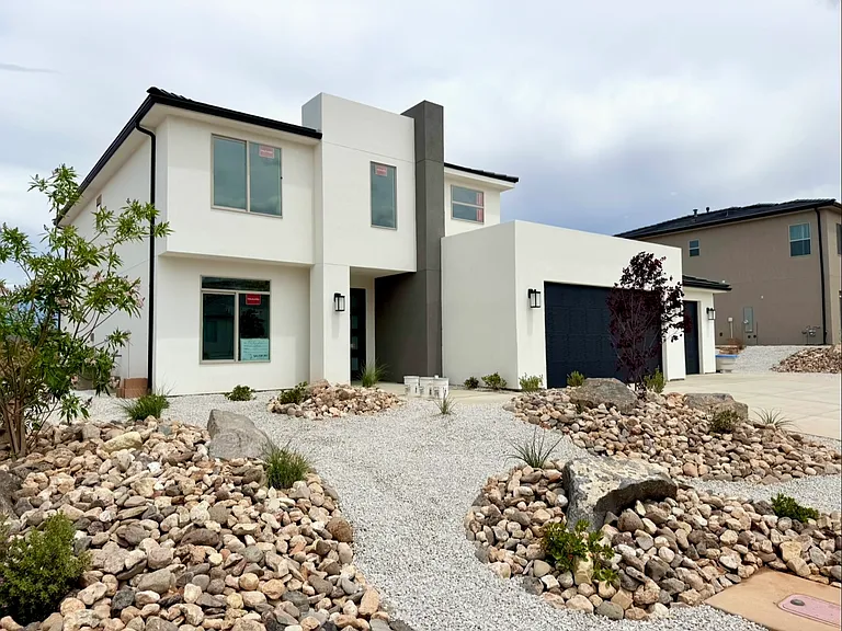 3555 E Bristlecone Way — Photo 1