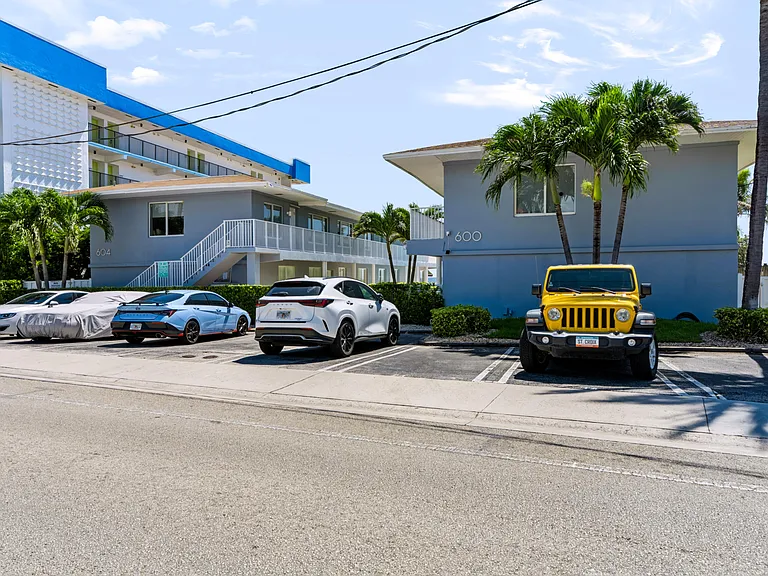 604 N Ocean Blvd #1B — Photo 88