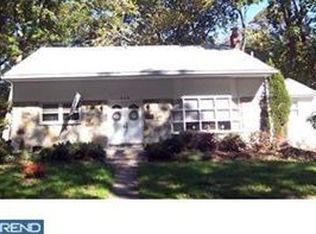 816 Liberty Dr, Somerdale, NJ 08083