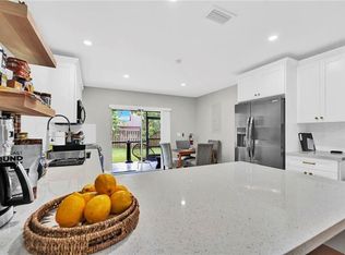 840 Peppertree Ct, Wellington, FL 33414