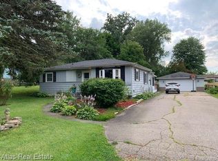 4324 Howe Rd, Grand Blanc, MI 48439