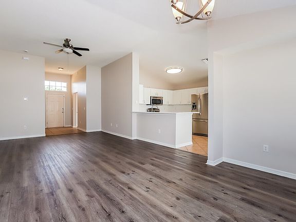 3rd image of 11306 Yeager Ct