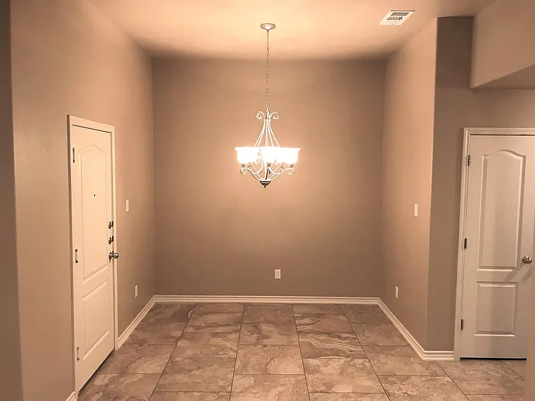 4603A Skyflower Ln — Photo 5