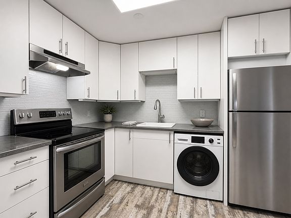 4th image of 60_ Connecticut Ave #2B