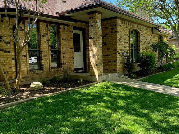 4th image of 8719 Woodstream Dr