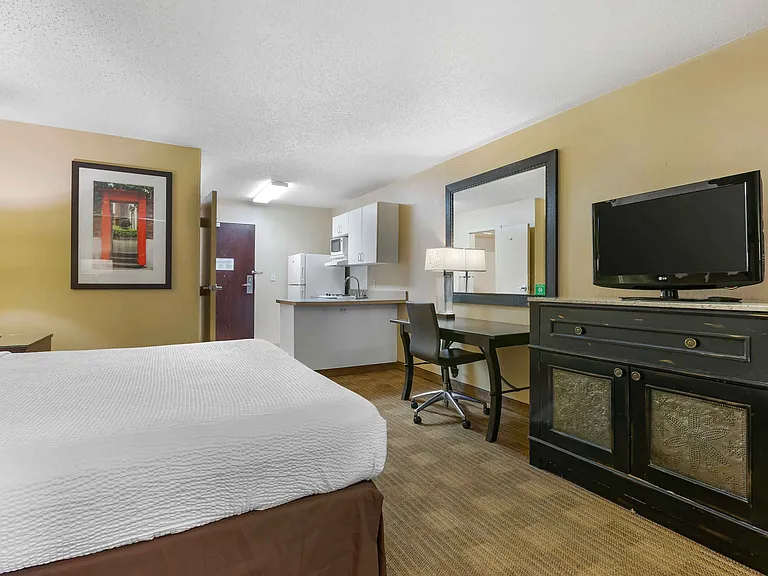 Studio Suite - 1 King Bed