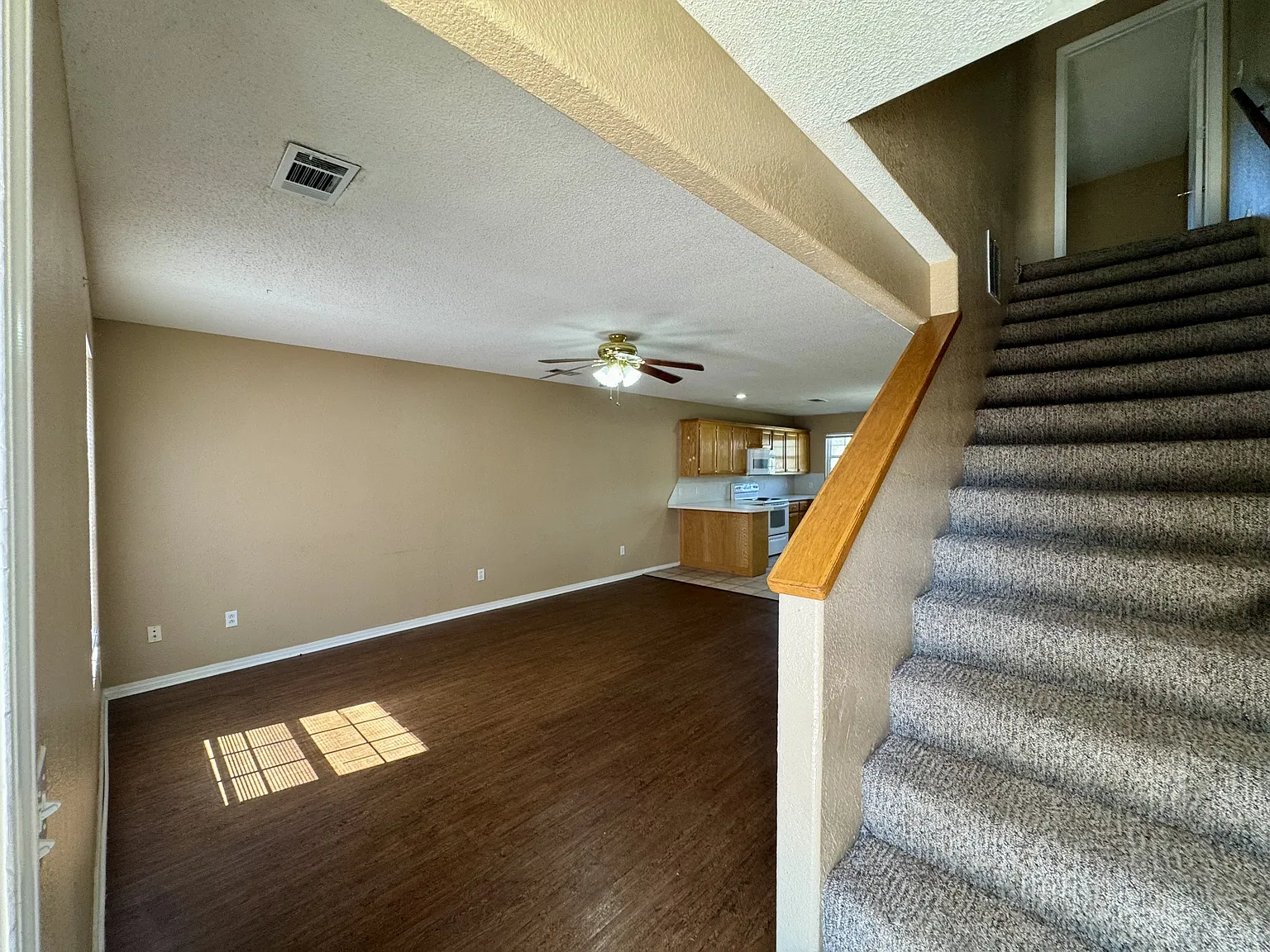 102 South Roland Road - Old Town - 6 — Photo 2