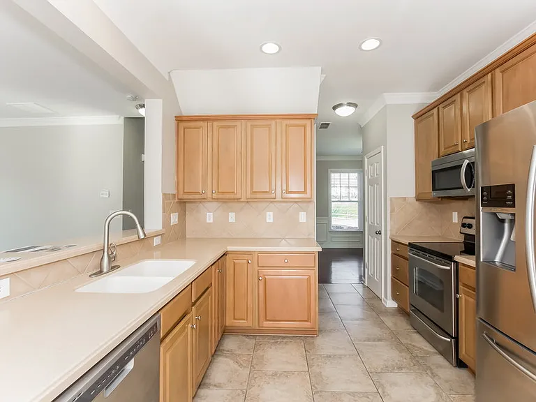 13633 Waverton Ln — Photo 7